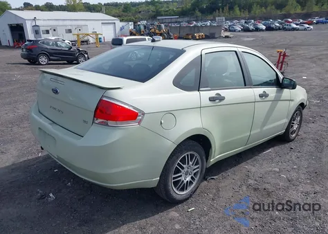 2011 Ford Focus Se z USA, uszkodzony, nr VIN 1FAHP3FN9BW140606